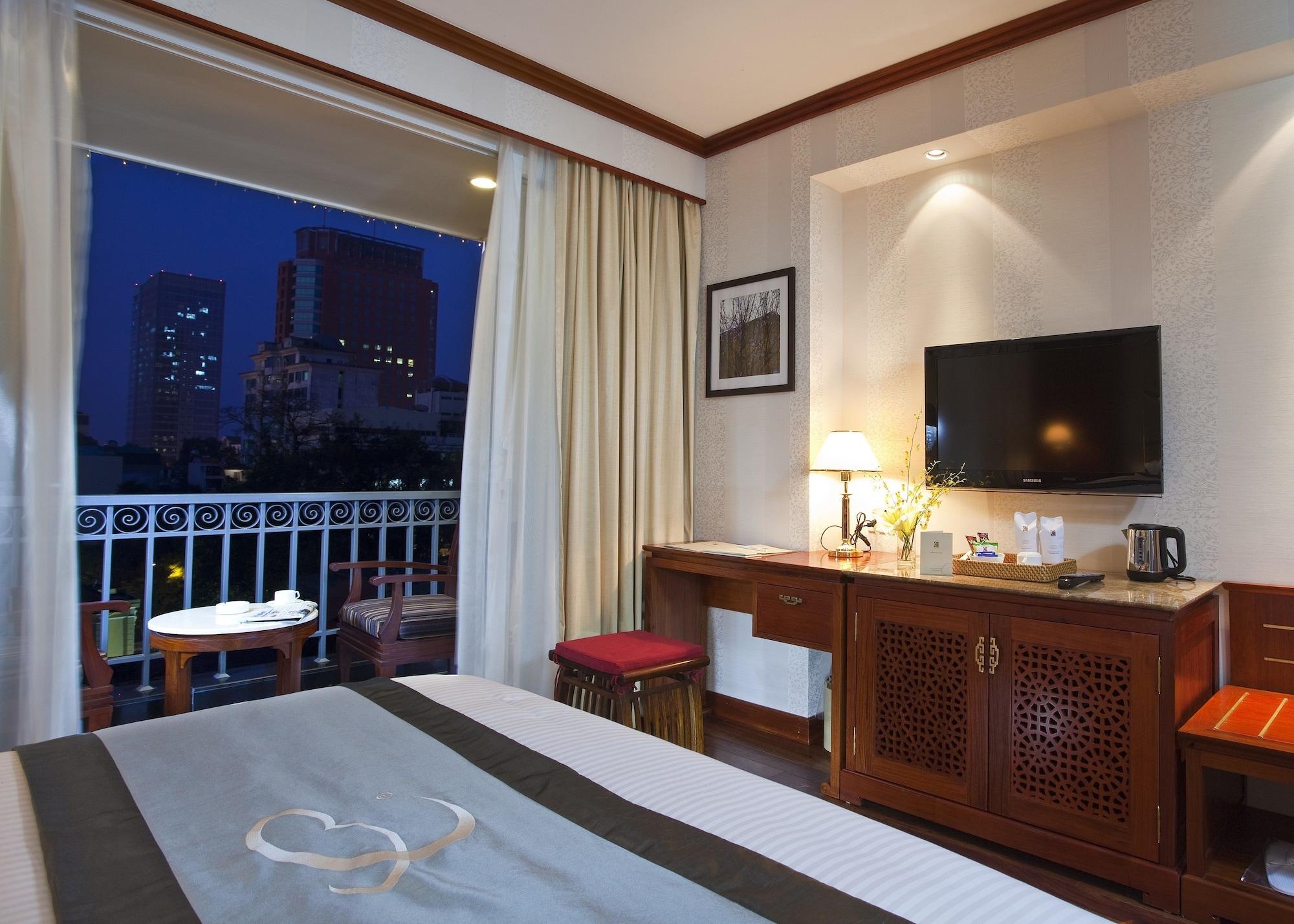 Conifer Boutique Hotel Hanoi Buitenkant foto