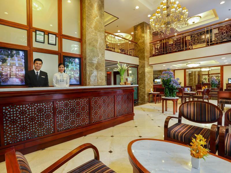 Conifer Boutique Hotel Hanoi Buitenkant foto