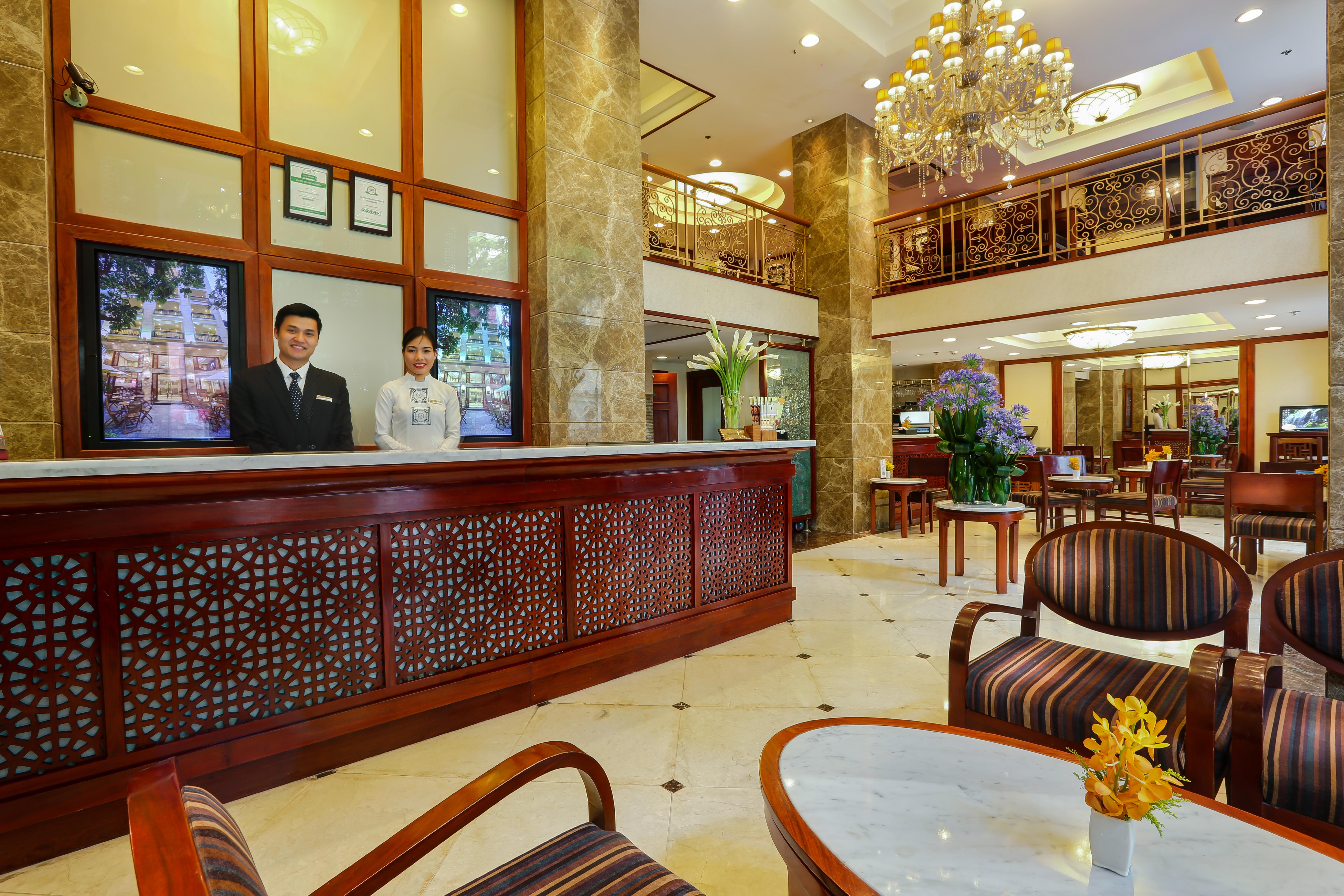 Conifer Boutique Hotel Hanoi Buitenkant foto