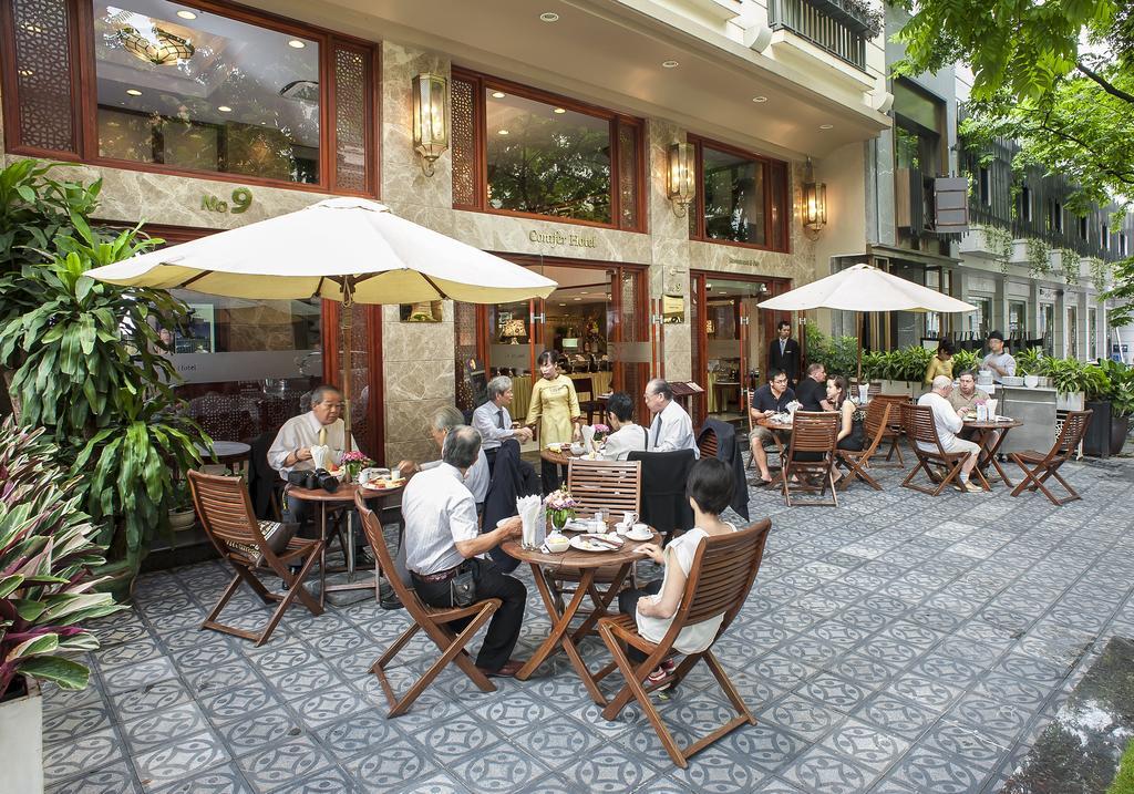 Conifer Boutique Hotel Hanoi Buitenkant foto
