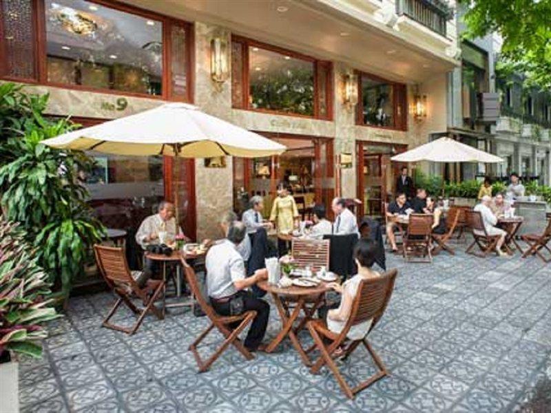 Conifer Boutique Hotel Hanoi Buitenkant foto