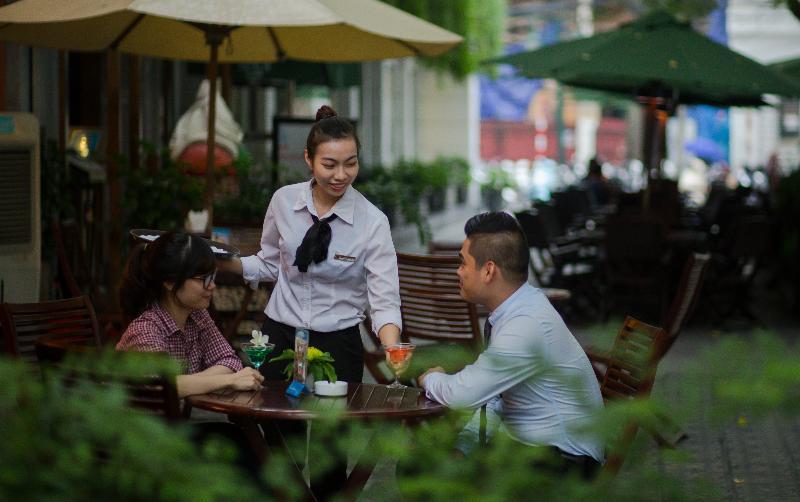 Conifer Boutique Hotel Hanoi Buitenkant foto
